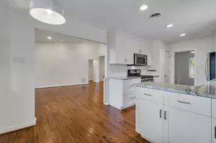 6815 Ravendale Ln, Dallas, TX 75214 - Photo 9