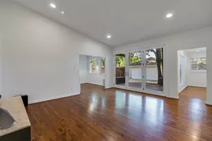 6815 Ravendale Ln, Dallas, TX 75214 - Photo 13