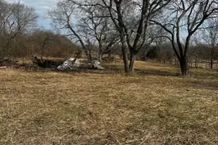 320 E Ford St, Bells, TX 75414 - Photo 1