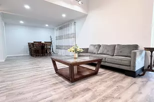 576 E Avenue J, Grand Prairie, TX 75050 - Photo 5