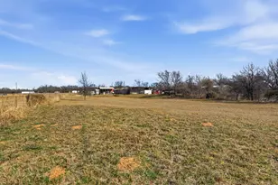 10669 Mineral Wells Hwy, Weatherford, TX 76088 - Photo 19