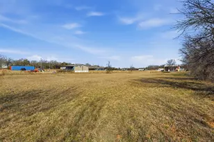 10669 Mineral Wells Hwy, Weatherford, TX 76088 - Photo 21