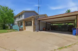 500 W Rucker St, Granbury, TX 76048 - Photo 3