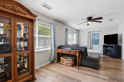 500 W Rucker Street, Granbury, TX 76048 - Photo 7