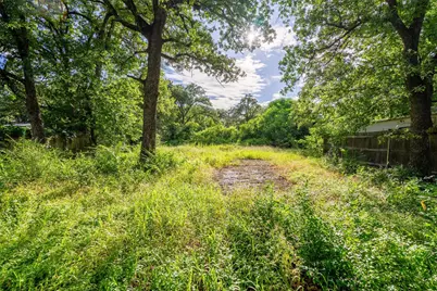 4012 Erath Street, Fort Worth, TX 76119 - Photo 3