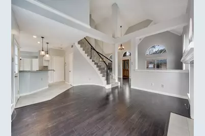 445 Moonlight Way, Irving, TX 75063 - Photo 9