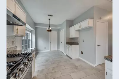 445 Moonlight Way, Irving, TX 75063 - Photo 13
