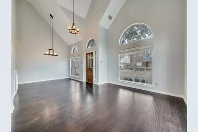 445 Moonlight Way, Irving, TX 75063 - Photo 5