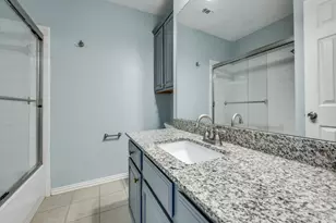 445 Moonlight Way, Irving, TX 75063 - Photo 23