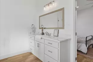 328 Slimp Blf, Azle, TX 76020 - Photo 23