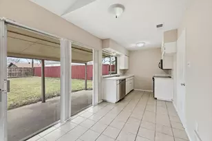 1739 Oak Lake, Irving, TX 75060 - Photo 7