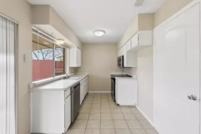 1739 Oak Lake, Irving, TX 75060 - Photo 9