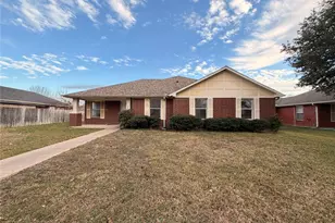 7632 Livvie Meador Ln, Dallas, TX 75227 - Photo 5