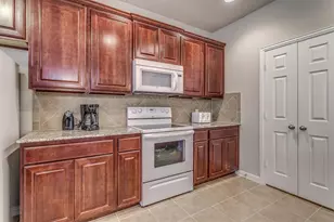 3649 Vienna St, Irving, TX 75038 - Photo 17