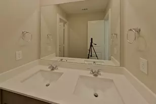 727 Lacewing Dr, Arlington, TX 76005 - Photo 9