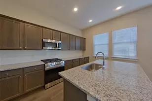 727 Lacewing Dr, Arlington, TX 76005 - Photo 3