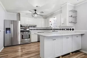 905 W Elizabeth Dr, Robinson, TX 76706 - Photo 11