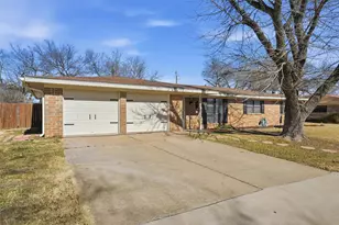 905 W Elizabeth Dr, Robinson, TX 76706 - Photo 3