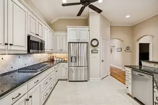 5809 Dry Creek Ln, Arlington, TX 76017 - Photo 11