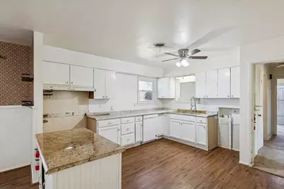 6233 Windermere Place, Fort Worth, TX 76112 - Photo 13