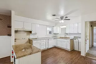 6233 Windermere Pl, Fort Worth, TX 76112 - Photo 13