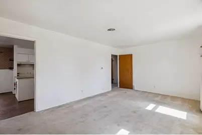 6233 Windermere Place, Fort Worth, TX 76112 - Photo 9