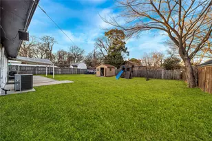 1805 W Sanford St, Arlington, TX 76012 - Photo 3