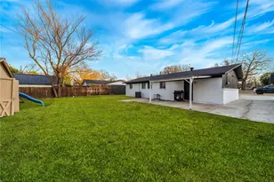 1805 W Sanford St, Arlington, TX 76012 - Photo 7