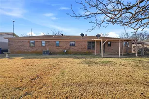 306 Texoma Dr, Whitesboro, TX 76273 - Photo 27