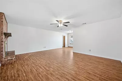 306 Texoma Drive, Whitesboro, TX 76273 - Photo 7