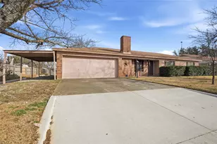 306 Texoma Dr, Whitesboro, TX 76273 - Photo 3