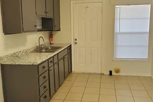 2205 Wagner Ave, Fort Worth, TX 76106 - Photo 5