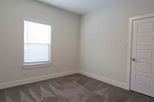 4022 Ivanhoe Ln, Dallas, TX 75212 - Photo 17