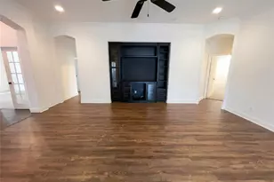 1817 Colorado Ct, Burleson, TX 76028 - Photo 3