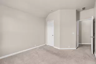 211 Nutmeg Ln, Euless, TX 76039 - Photo 21