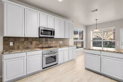 211 Nutmeg Lane, Euless, TX 76039 - Photo 9