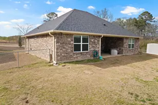 691 Co Rd 1464, Hughes Springs, TX 75656 - Photo 37