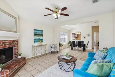 2309 Stagecoach Street, Fort Worth, TX 76133 - Photo 3