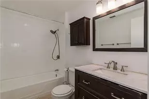 202 S Willomet Dr, Dallas, TX 75208 - Photo 29