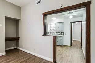 202 S Willomet Dr, Dallas, TX 75208 - Photo 5