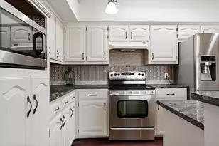 2801 Stoneridge Dr, Garland, TX 75044 - Photo 11