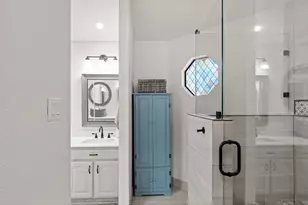 2801 Stoneridge Dr, Garland, TX 75044 - Photo 19