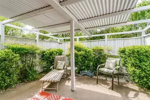 1037 Barber St, Hurst, TX 76053 - Photo 37