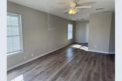 208 S Dallas Street, Kaufman, TX 75142 - Photo 3
