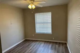 208 S Dallas St, Kaufman, TX 75142 - Photo 9