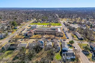 1123 W Morgan St, Denison, TX 75020 - Photo 31