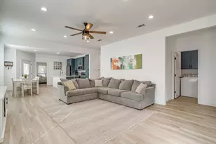 3815 Silver Creek Ct, Granbury, TX 76048 - Photo 11