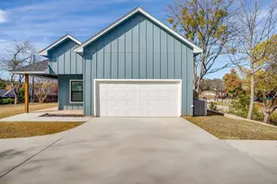 3815 Silver Creek Ct, Granbury, TX 76048 - Photo 5