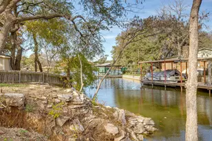 3815 Silver Creek Ct, Granbury, TX 76048 - Photo 3