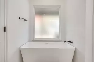 3815 Silver Creek Ct, Granbury, TX 76048 - Photo 29